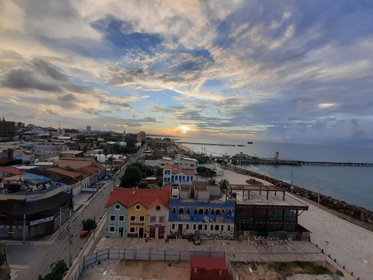 605 Flat Mobiliado Com Vista Lateral Mar Na Praia De Iracema Com Ventilador Fortaleza  Dış mekan fotoğraf